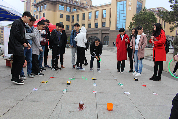 我院成功举办第七届全国大学生绿植领养活动