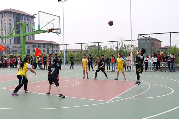 恭祝我院于太阳成城集团女子篮球赛中首战告捷